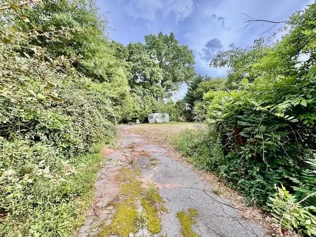 1303 Mccormick Hwy, Greenwood, SC 29649 - #1