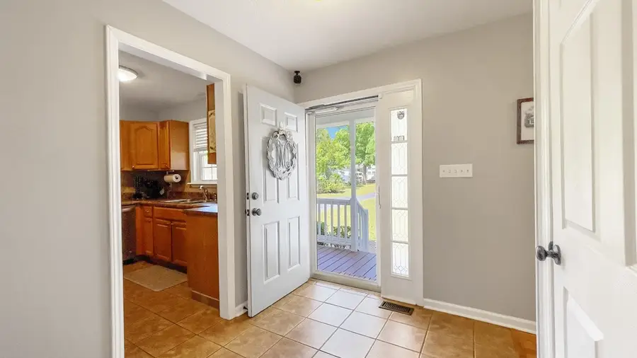 105 Laurel Ridge Way, Greenwood, SC 29649 - #2