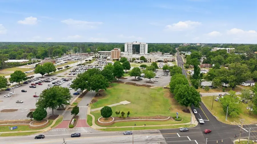 1509 Spring St., Greenwood, SC 29646 - #2
