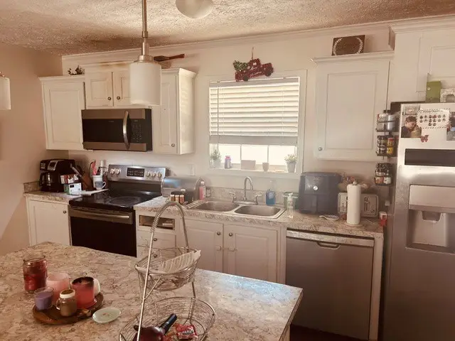 104 Quail Rd., Ninety Six, SC 29666 - #3