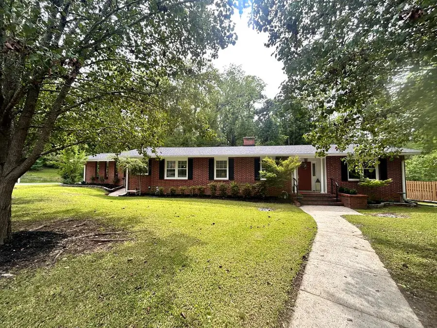118 Ridgewood Circle, Greenwood, SC 29649 - #2