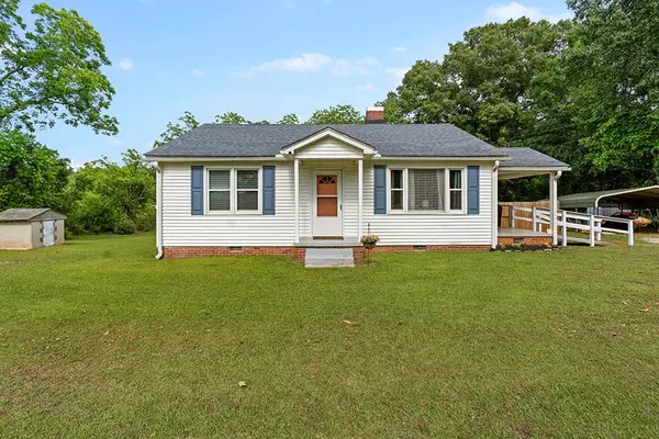 118 Petit Dr, Ninety Six, SC 29666