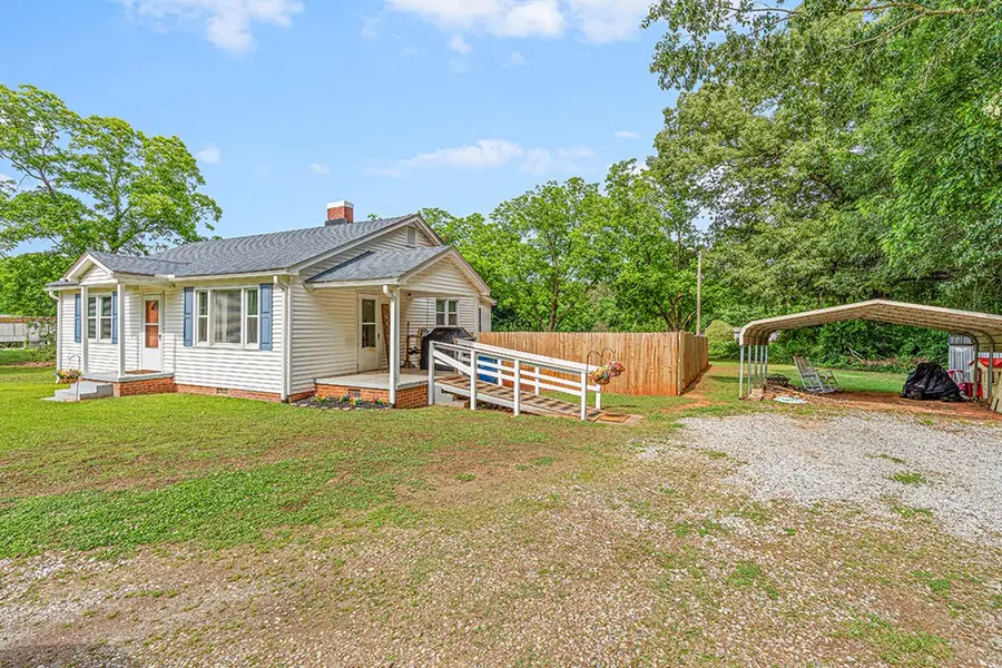 118 Petit Dr, Ninety Six, SC 29666 - #2