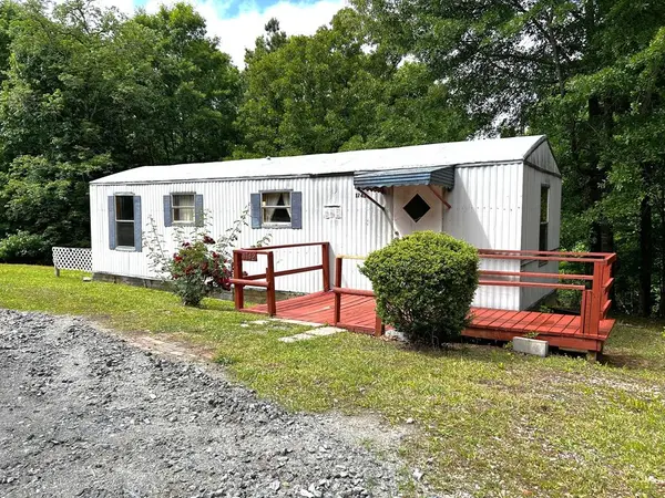 1742 1742, 1770 & 1794 Ekom Beach Rd, Laurens, SC 29360