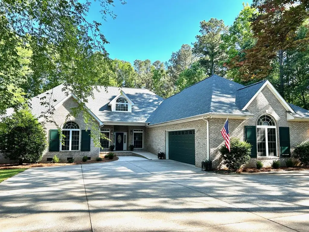 208 Pucketts Pt Rd, Greenwood, SC 29649 - #1