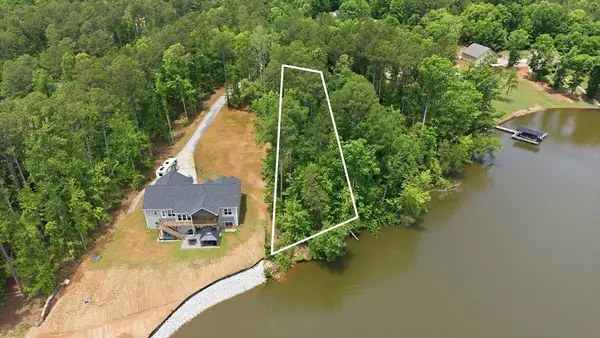 80 E Commodore Drive, Cross Hill, SC 29332