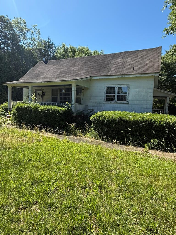 1214 Scotch Cross E., Greenwood, SC 29648