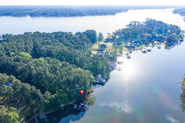 332 Mainsail Dr, Greenwood, SC 29649