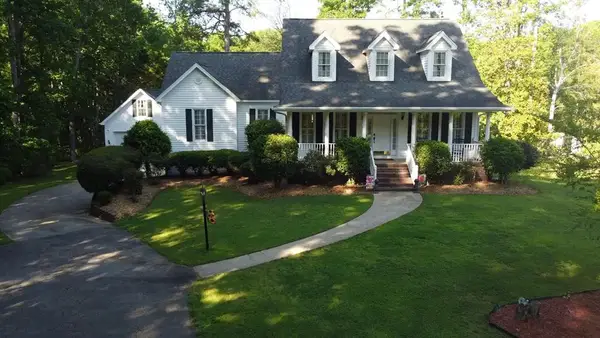 114 Creekside Ct, Greenwood, SC 29649