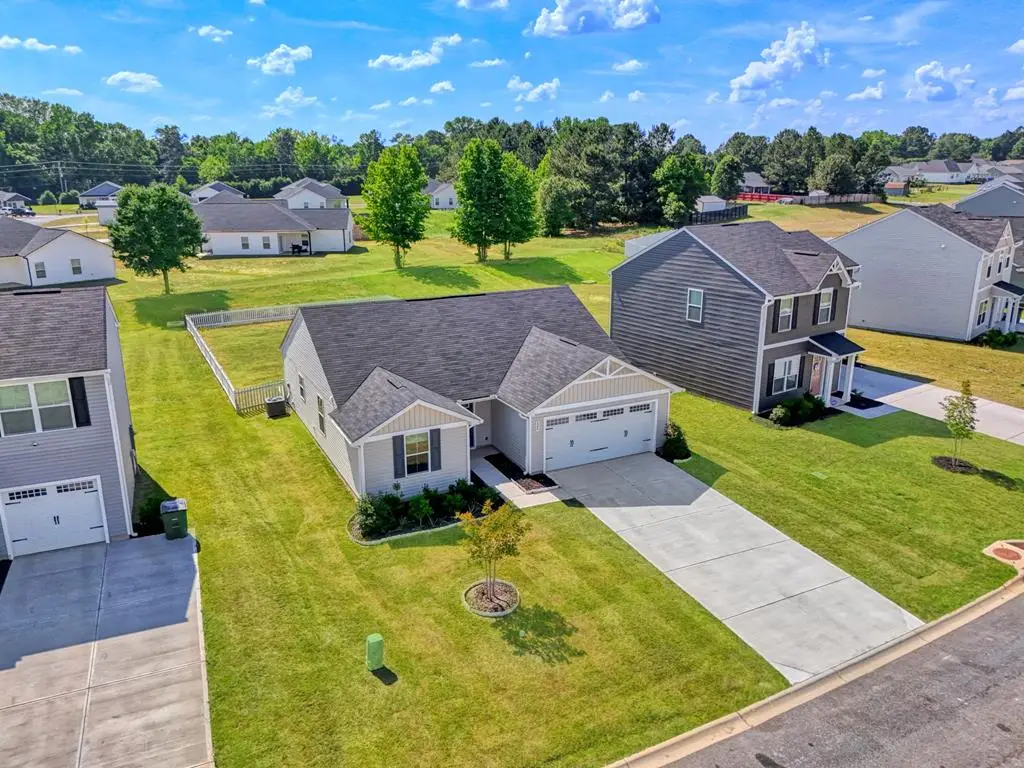 220 Highland Station Dr, Clinton, SC 29325 - #1