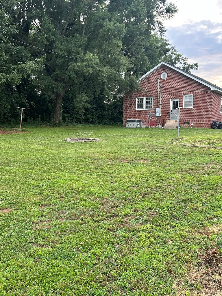 92 Saluda Street, Ninety Six, SC 29666 - #3