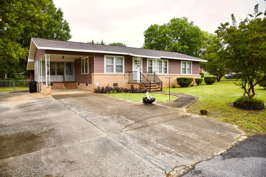 209 N Washington, Calhoun Falls, SC 29628 - #1