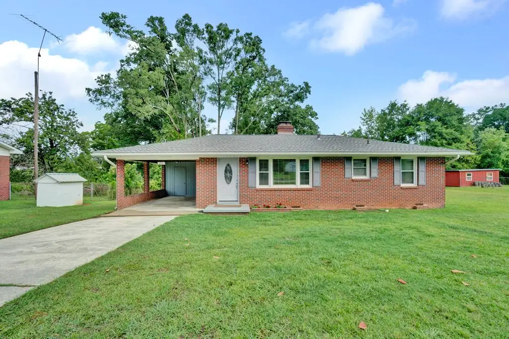 211 Kentucky Ave, Greenwood, SC 29646 - #1