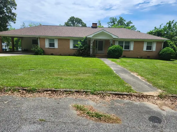 102 S Dargan Av, Greenwood, SC 29646