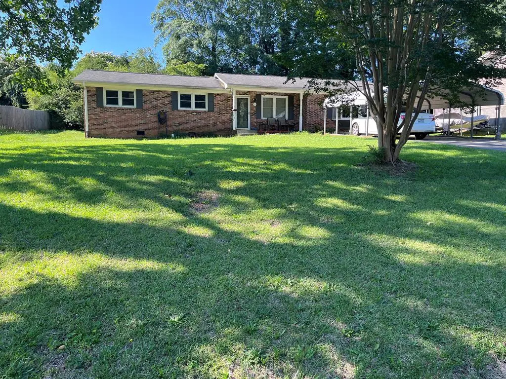 424 Sherwood Dr., Seneca, SC 29678 - #1