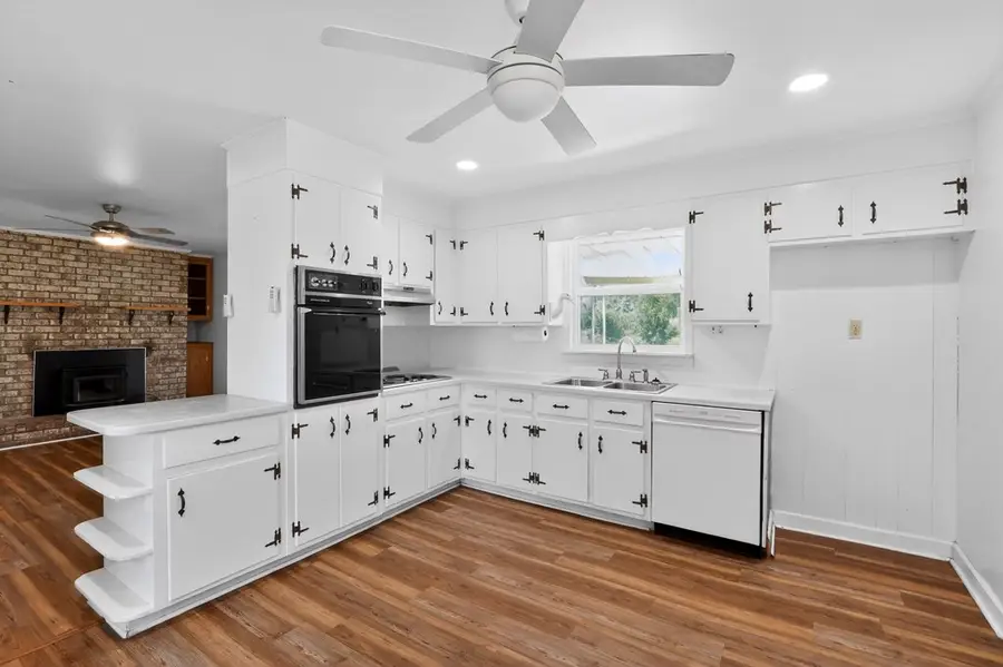 204 Deerwood Dr, North Augusta, SC 29841 - #2