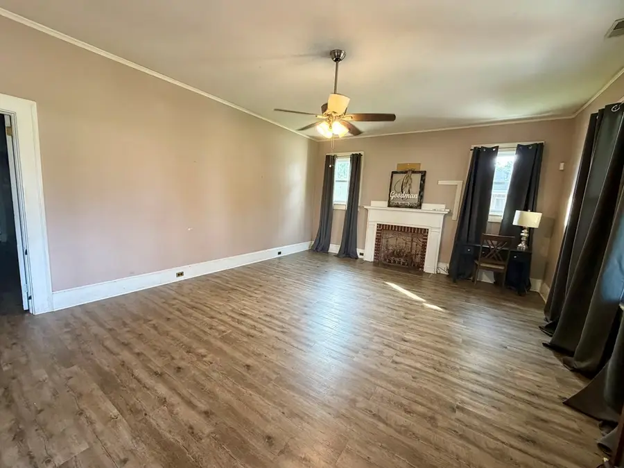 104 Saluda St, Ninety Six, SC 29666 - #2
