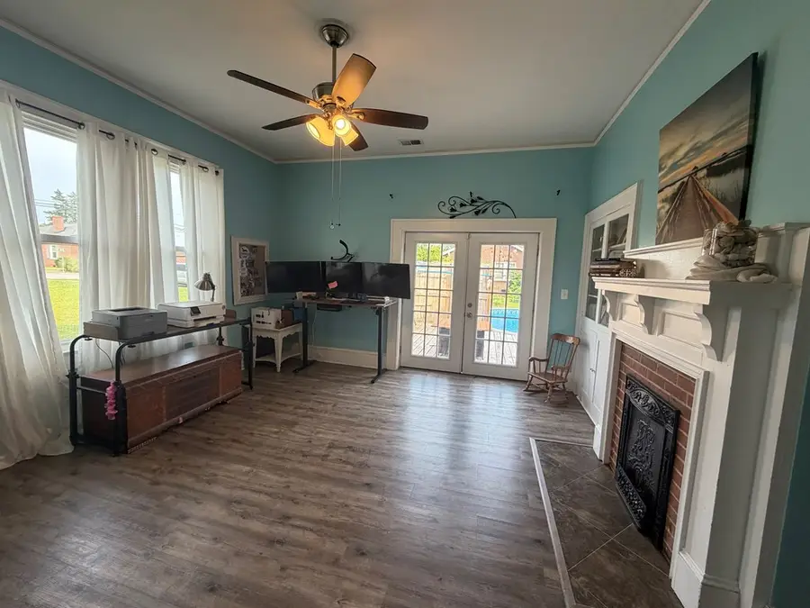104 Saluda St, Ninety Six, SC 29666 - #3