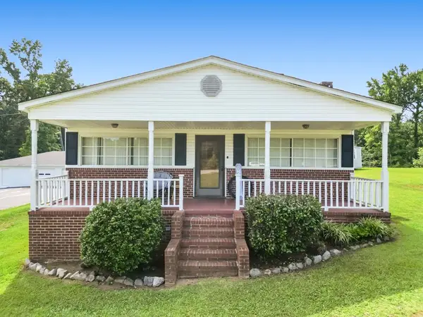 6217 N Highway 25, Hodges, SC 29653