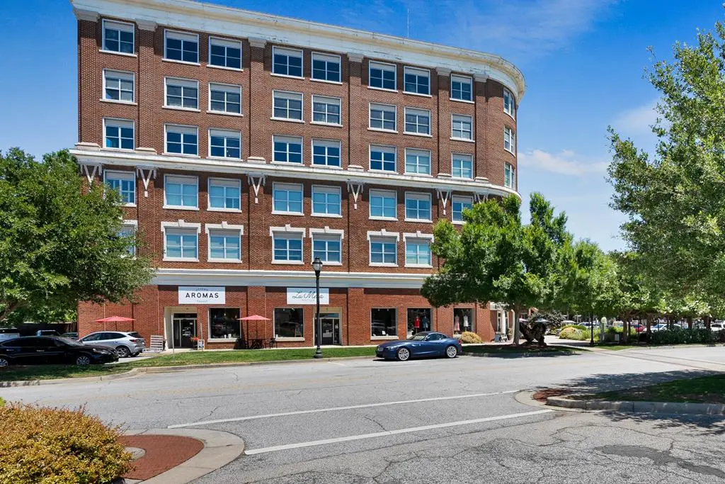 332 Main St Unit 402, Greenwood, SC 29646 - #1