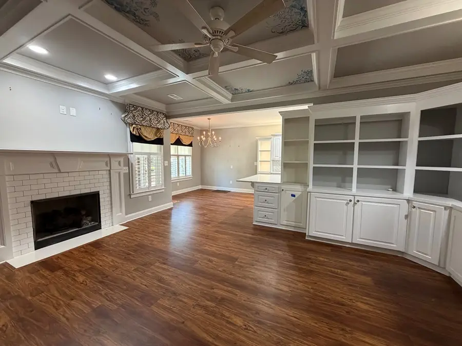 101 Isabella Ct, Greenwood, SC 29649 - #2