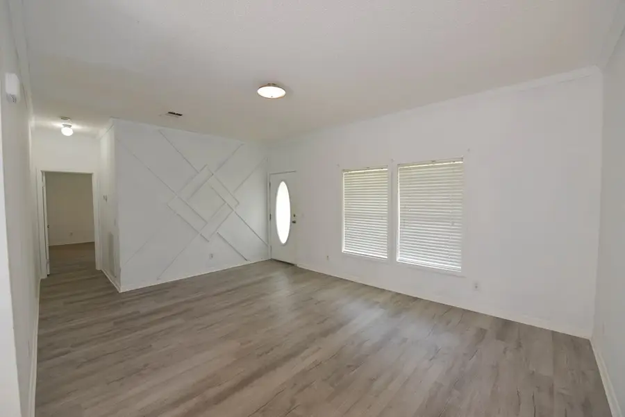 105 Glenn Forest Dr, Hodges, SC 29653 - #3