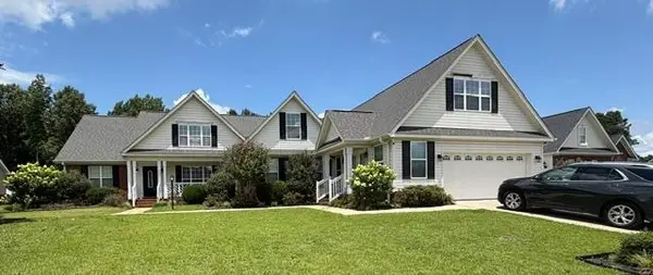 304 Shadowood Ln, Greenwood, SC 29640