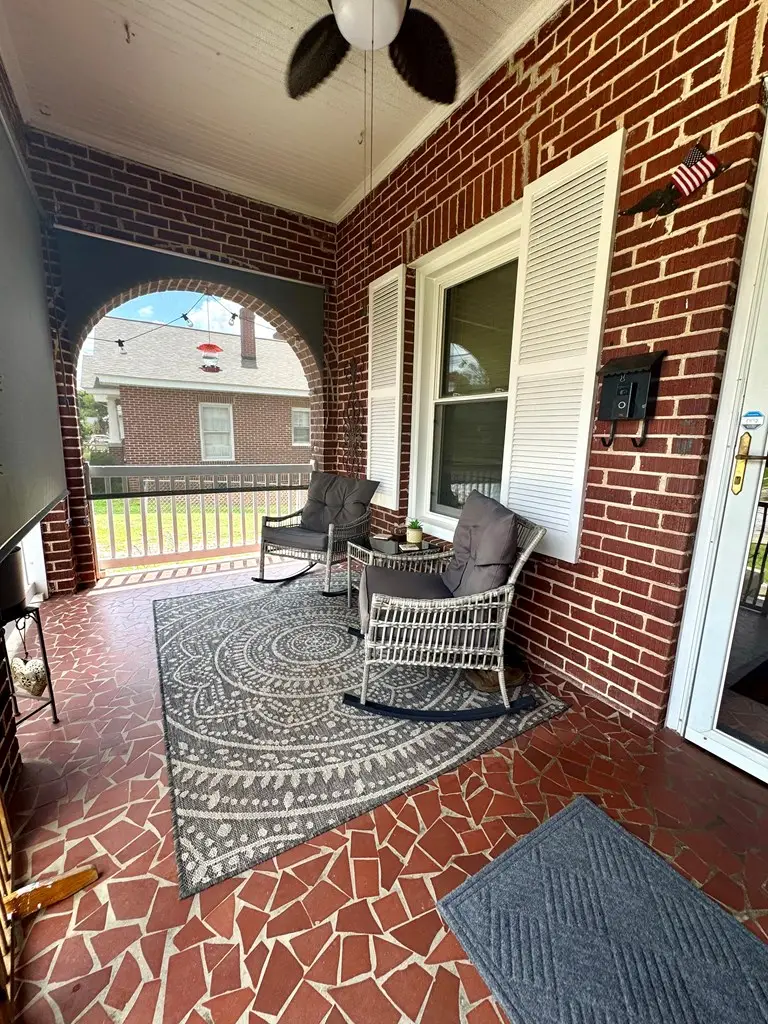 402 Sirrine Street, Ninety Six, SC 29666 - #2