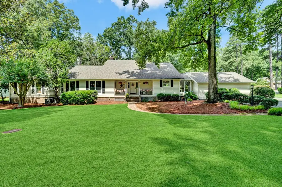 300 Lodge Dr, Greenwood, SC 29646 - #3