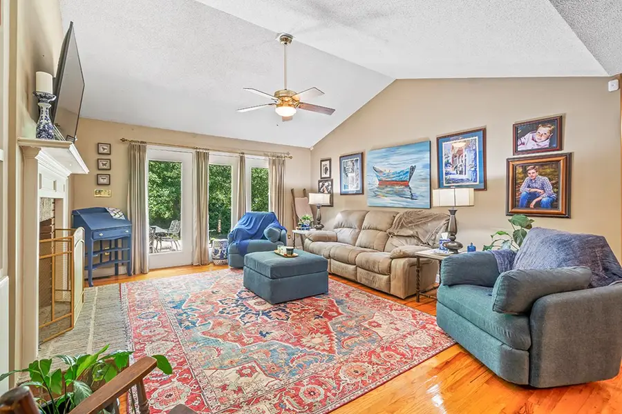 103 Morningside Dr, Greenwood, SC 29649 - #2