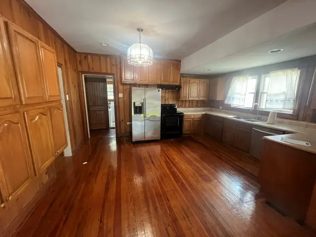 119 Elliott St., Greenwood, SC 29649 - #2