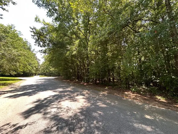 106 Brookwood Lane, Greenwood, SC 29646