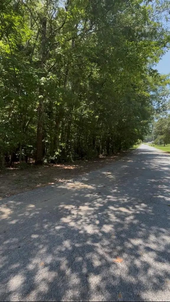 108 Brookwood Lane, Greenwood, SC 29646