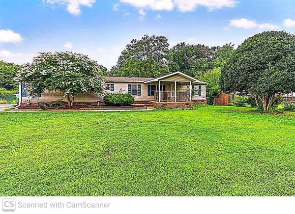 2426 S Hughway 246, Ninety Six, SC 29666
