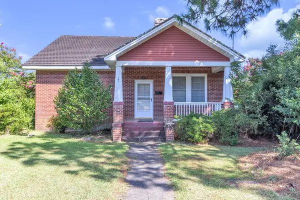 107 Biltmore St, Greenwood, SC 29646