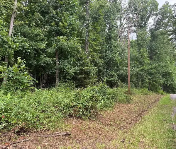 320-324 Sanders Dr, Greenwood, SC 29649