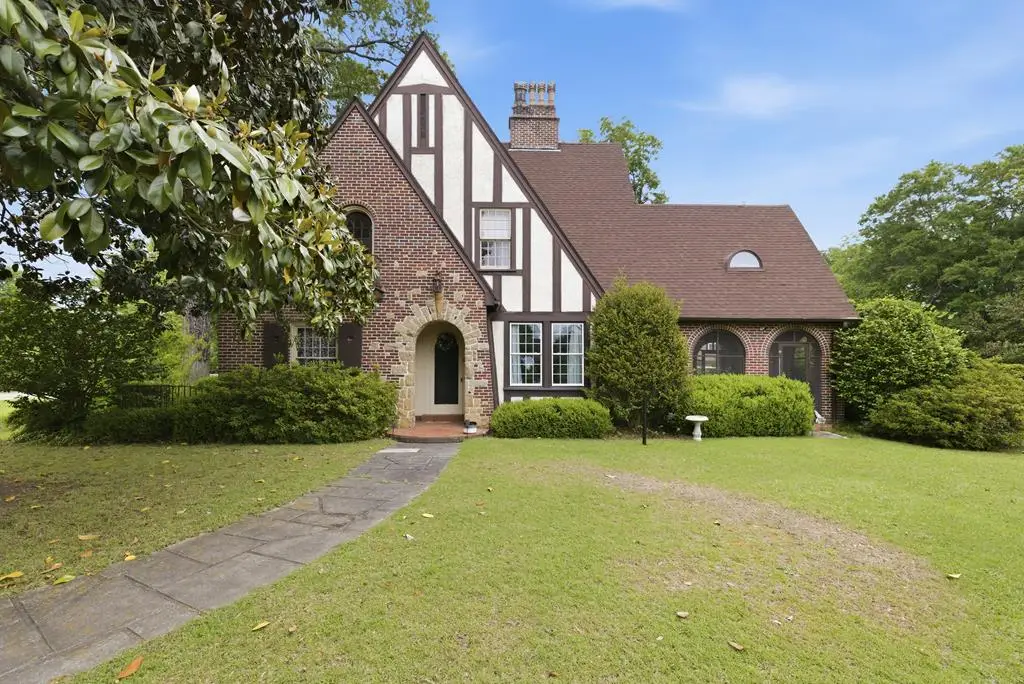 511 E Cambridge Ave, Greenwood, SC 29646 - #1