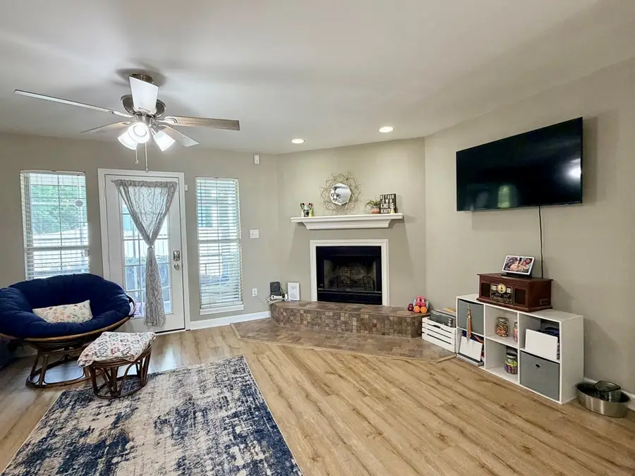 115 Reynolds Ave, Greenwood, SC 29649 - #2