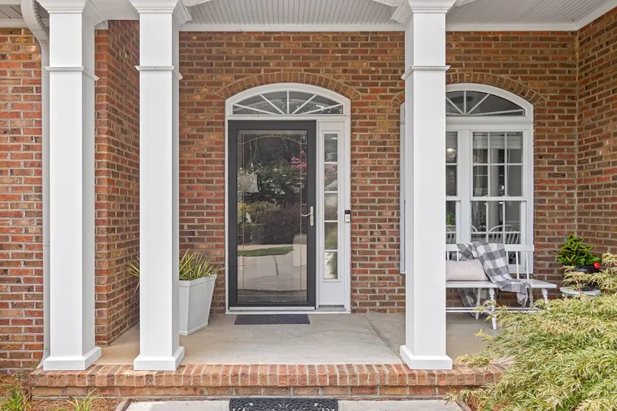 110 Tifton Dr E, Greenwood, SC 29649 - #2