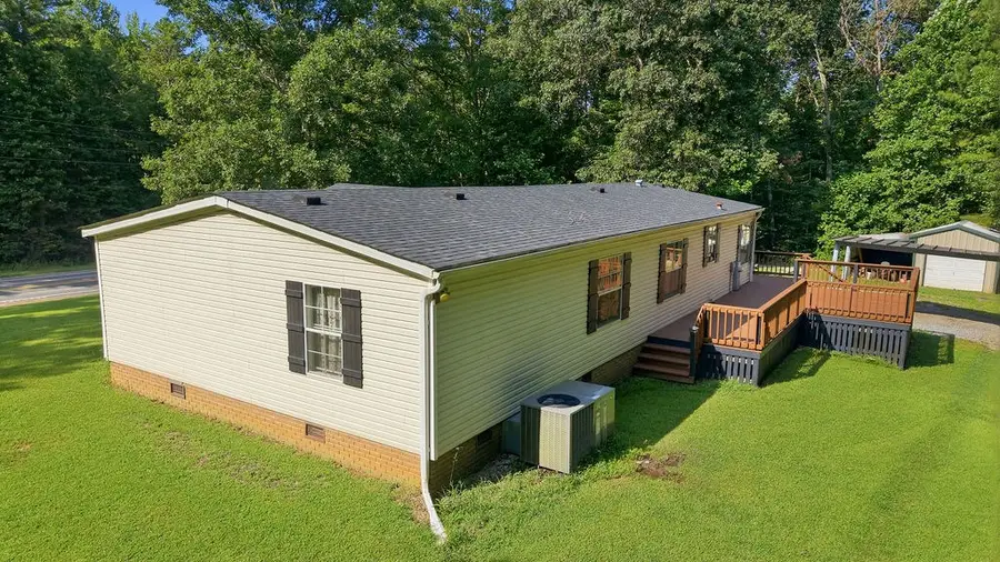 2217 W Hwy 184, Due West, SC 29639 - #2