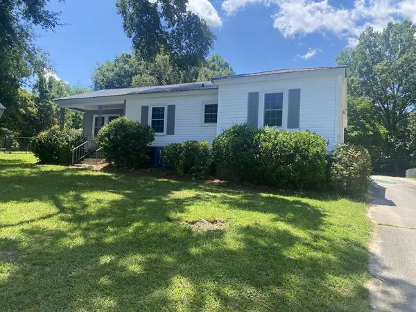 105 Hunt, Greenwood, SC 29649