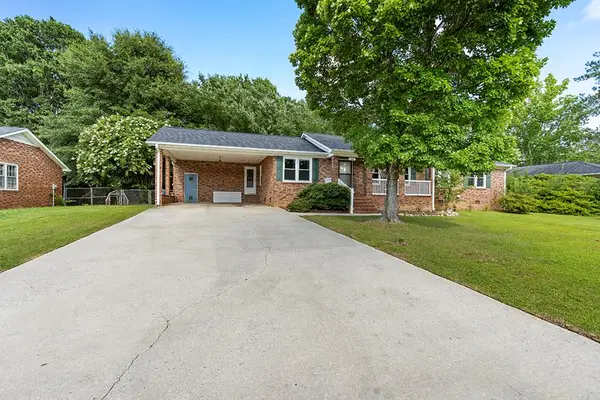 208 Sylvan Road, Greenwood, SC 29649