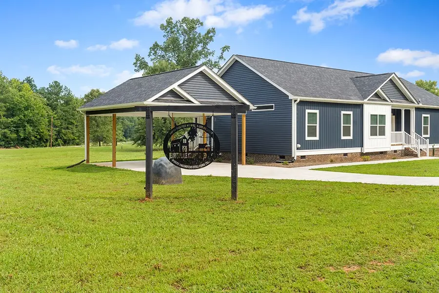 903 Scurry Church Rd, Chappells, SC 29037 - #2