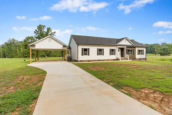 929 Scurry Church Rd, Chappells, SC 29037