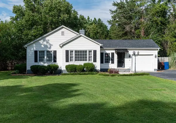 616 NW Old Abbeville Hwy, Greenwood, SC 29649