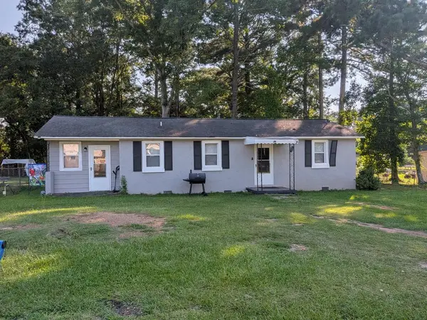 3910 Harless St., Greenwood, SC 29646