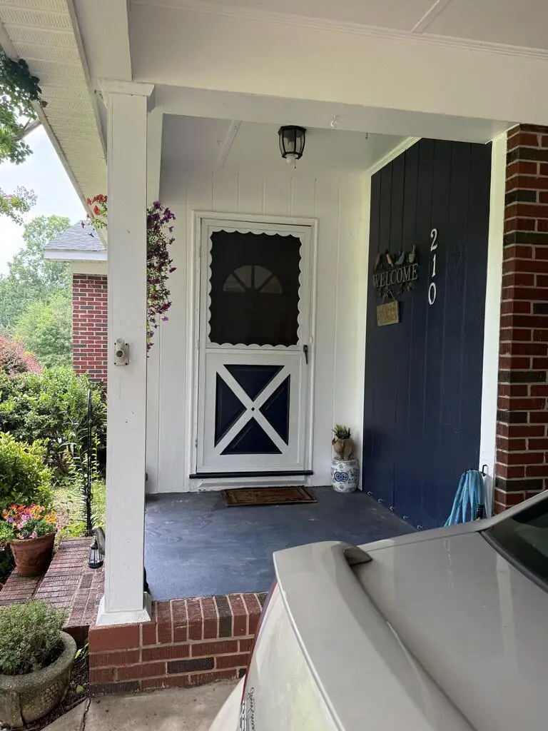210 Orchard Dr., Greenwood, SC 29649 - #2