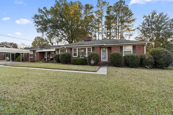 1104 Jefferson St, Greenwood, SC 29646