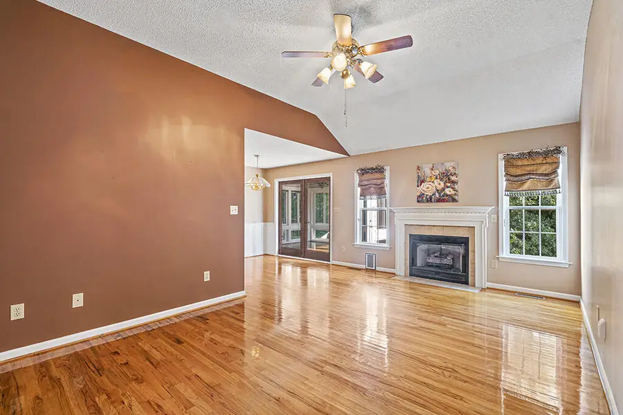 251 Oak Ridge Dr, Greenwood, SC 29649 - #3