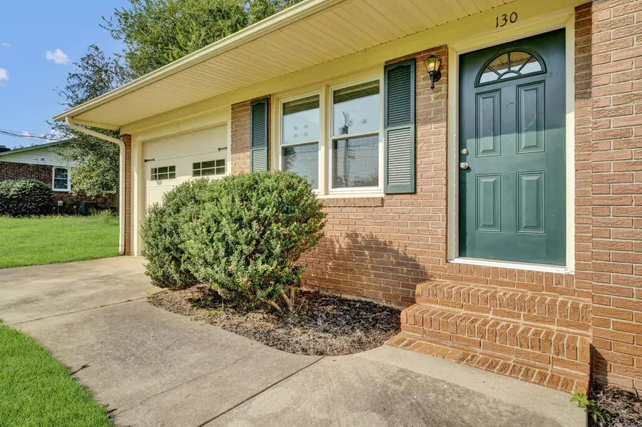 130 Thompson Dr, Greenwood, SC 29646 - #2